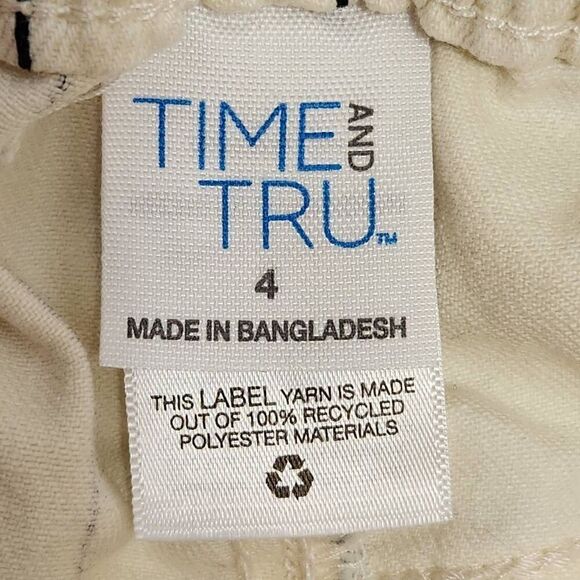 Time & Tru shorts paper bag pinstripe elastic waist cream black denim size 4 - Picture 3 of 5